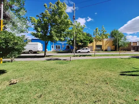 En venta, Terreno Apto Desarrollo, Zona Centro, Contralmirante Cordero.
