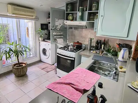 Casa 7 ambientes con 3 baños