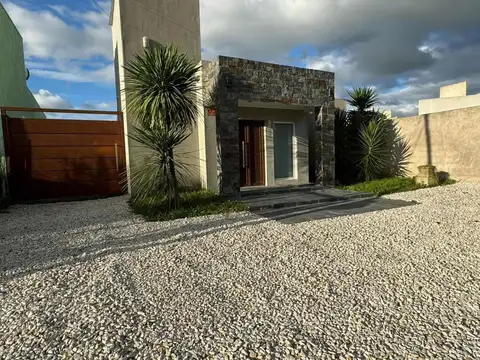 Diagonal 132 e/ 646 y 647