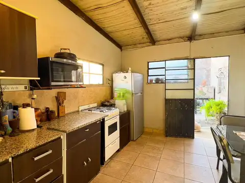 VENTA CASA A REFACCIONAR - TANDIL