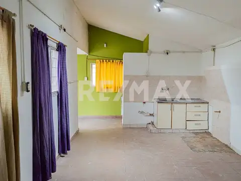 Venta casa 2 habitaciones con departamento