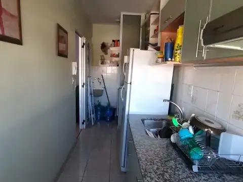 DEPARTAMENTO CENTRICO EN VENTA - ZARATE