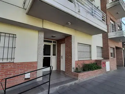 Rivadavia 1049 , Piso 3