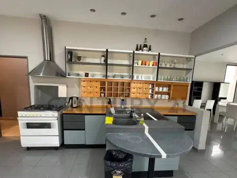 Gramajo Gutierrez 3900, Piso 0