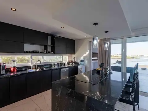 Casa en Alquiler 1 año