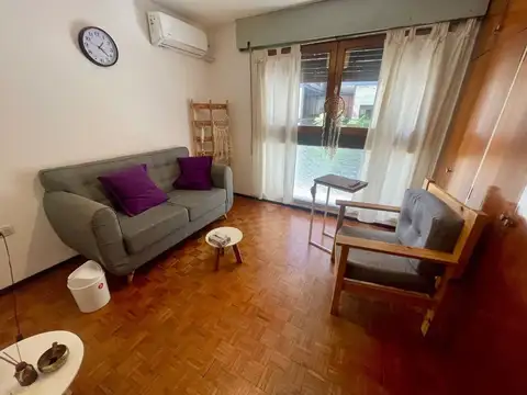 VENTA PH 3 DORMITORIOS CON PATIO SECO EN EL CENTRO