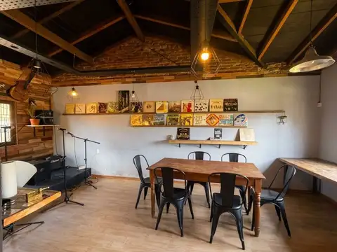 Casa 2 ambientes con 1 baño