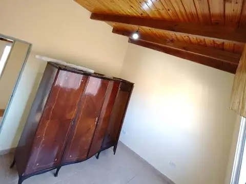 Casa 10 ambientes con 3 baños