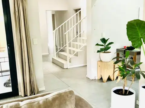 Casa en venta sobre lote interno en Haras Santa Maria Barrio El Remanso 1