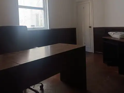 Oficina en Alquiler 101 años