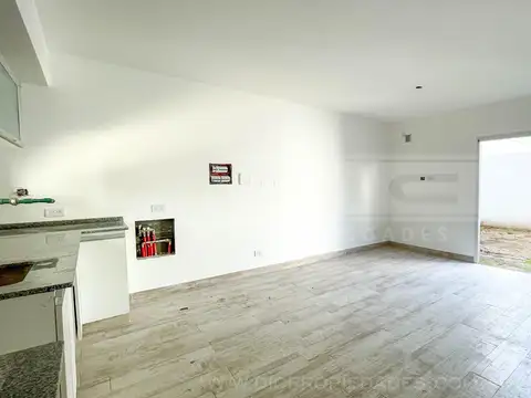 Casa 5 ambientes con 3 baños