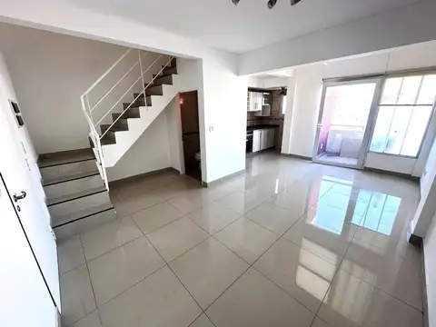 Venta Dto 2 amb Dúplex Balcón Villa del Parque