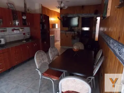 Depto Tipo Casa en Venta de 4 ambientes