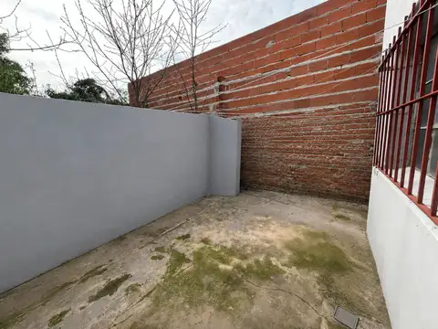 Depto Tipo Casa 3 ambientes con 1 baño