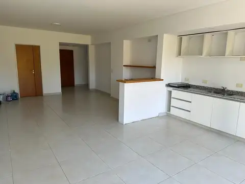 Departamento en venta sobre av. maipu
