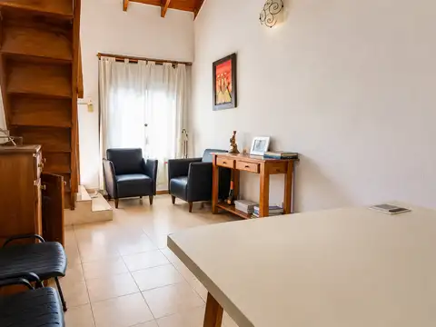Depto Tipo Casa en Venta en Castelar Sur, USD 65.000