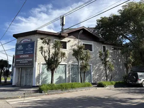 Importante propiedad comercial en esquina de Av. Polonia