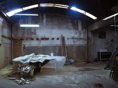 Galpon en Venta en Lanus Este, USD 115.000