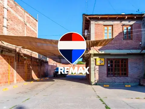 CASA EN VENTA SOBRE AV. EX COMBATIENTES
