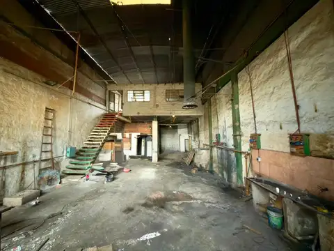 GALPON INDUSTRIAL EN ALQUILER DE 250M2 EN LOMA HERMOSA