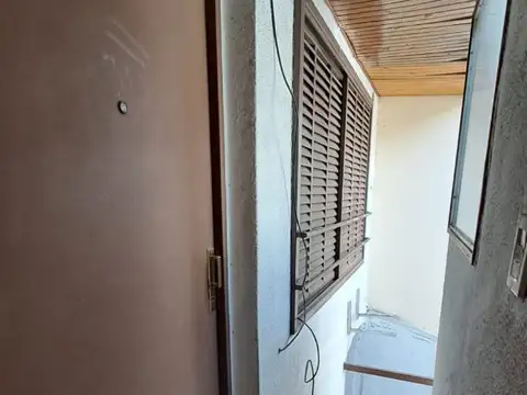 Quintino Bocayuva 100, Piso 1