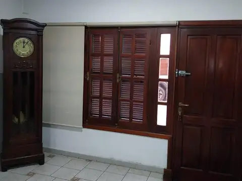 CASA EN VENTA , LUJAN BS AS