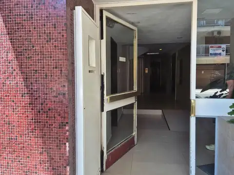 Aranguren, Juan F Dr. 100, Piso 4