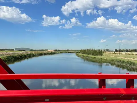 Lote- Terreno en Carpinchos lindero