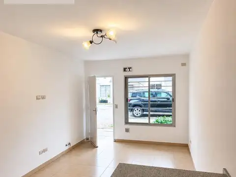 Venta Dupplex 2 Ambientes en Villa Luzuriaga - Apto Crédito