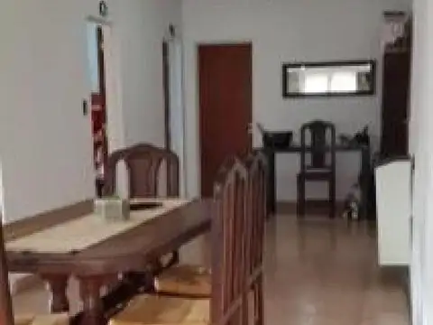 Pascuala Mugaburu e/ Avenida Carlos Tejedor y López y Planes