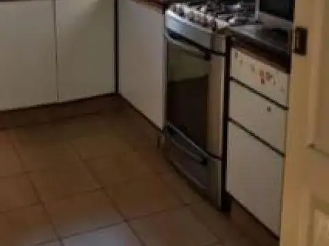 Pascuala Mugaburu e/ Avenida Carlos Tejedor y López y Planes