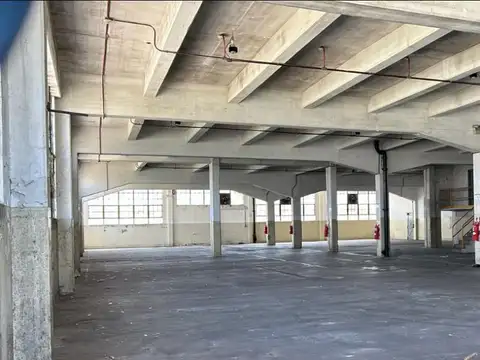 Galpon en Alquiler en Berazategui, USD 14.000