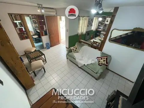 Casa 6 ambientes con 1 baño