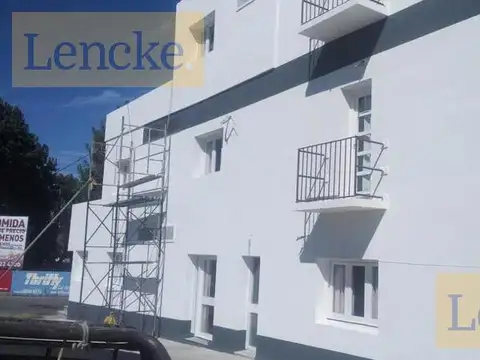 Lencke vende - excelente edificio Comercial en Colonia del Sacramento