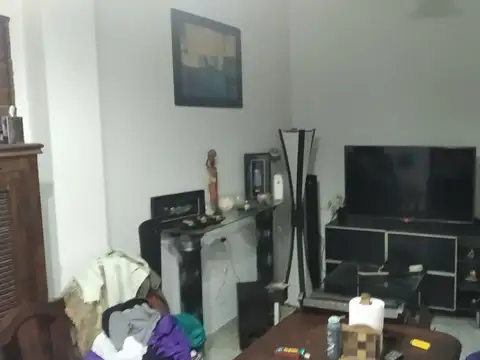 Casa - Venta - Argentina, Tres de Febrero - PERU 3206