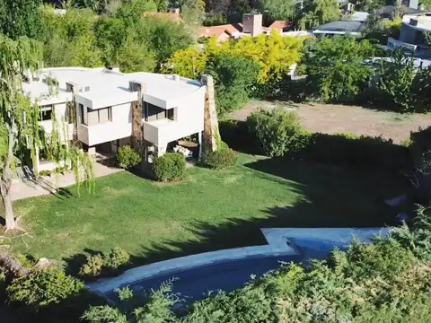 Casa en venta en Chacras de Coria