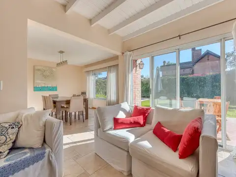 Casa en Venta en La Delfina, USD 285.000