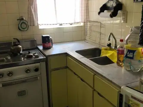 REGIO DEPARTAMENTNO, DE MUY BUENA CONSTRUCCION SUPER LUZ Y S