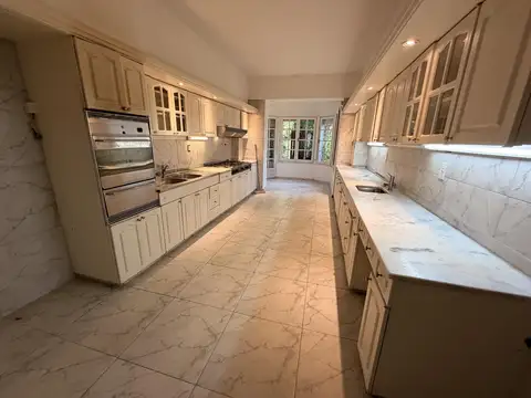 Casa en Alquiler en Martínez Libertador / Río, USD 4.500