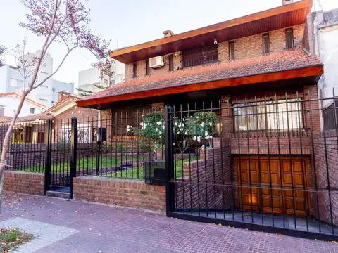 Venta Casa 4 dorm jardin pil quincho coch Victoria