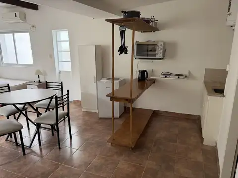 presidente perón 4000, Piso 1