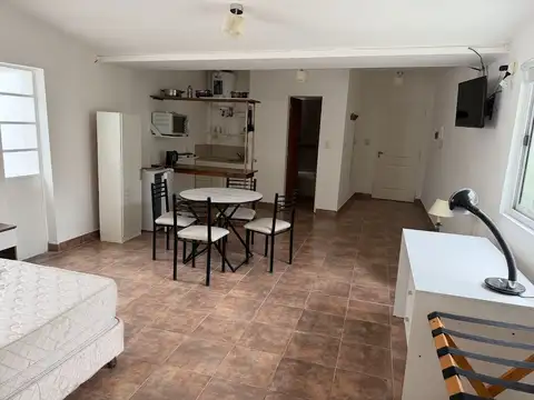 Depto Tipo Casa Monoambiente con 1 baño