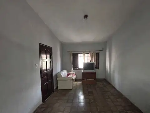 VENTA CASA Y DEPARTAMENTO CON LOCAL B YOFRE SUR