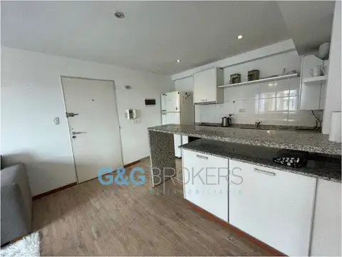 2 AMBIENTES EN CASTELAR