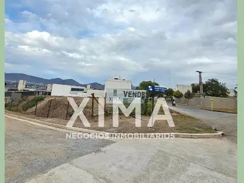 Terreno en venta exclusivo en Barrio Grand Bourg
