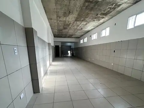 Local en Alquiler en Moron, $ 1.000.000