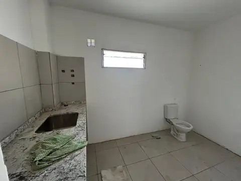 Local en Alquiler en Moron, $ 1.000.000