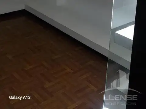 Local 26m2 en alquiler - Galería Francesa Quilmes Centro