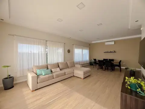 Quinta en Venta en Toay, USD 210.000