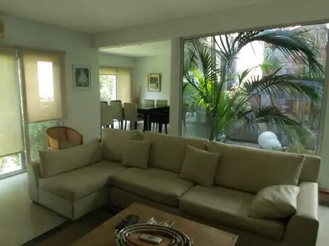 Casa en Venta en Barrancas de San José, USD 420.000